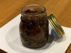 A glass jar of Spicy Fat -Free Mincemeat